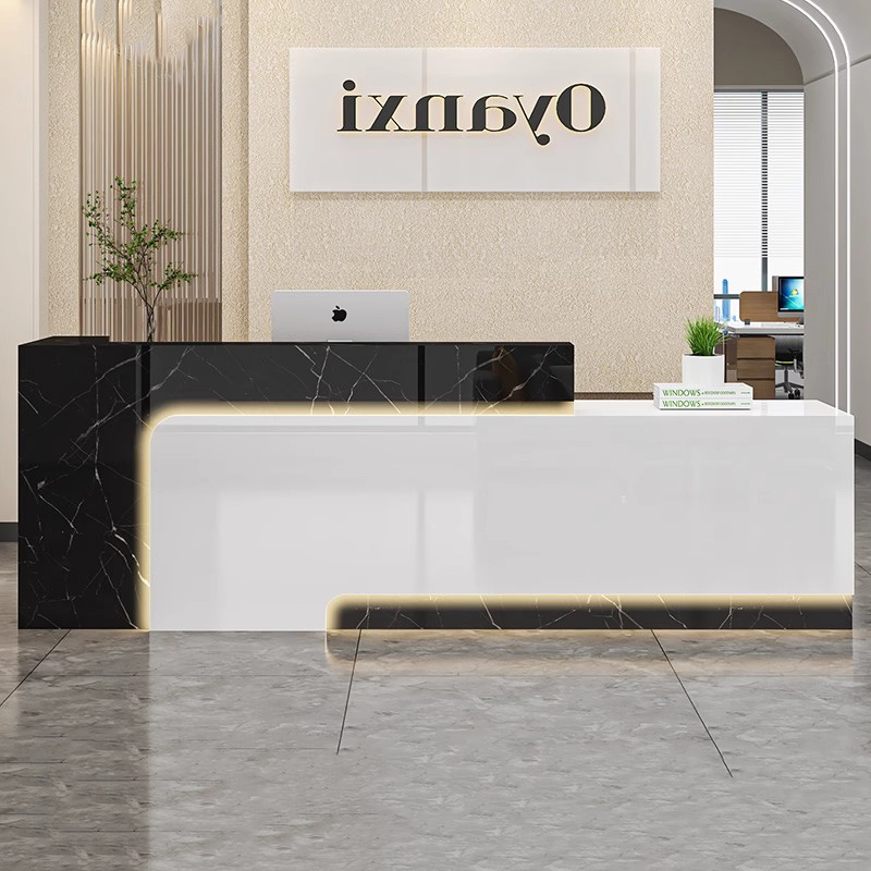 b11-Display Banconi Reception  - Beauty & Makeup Katia Di Paola recensione e prezzo
